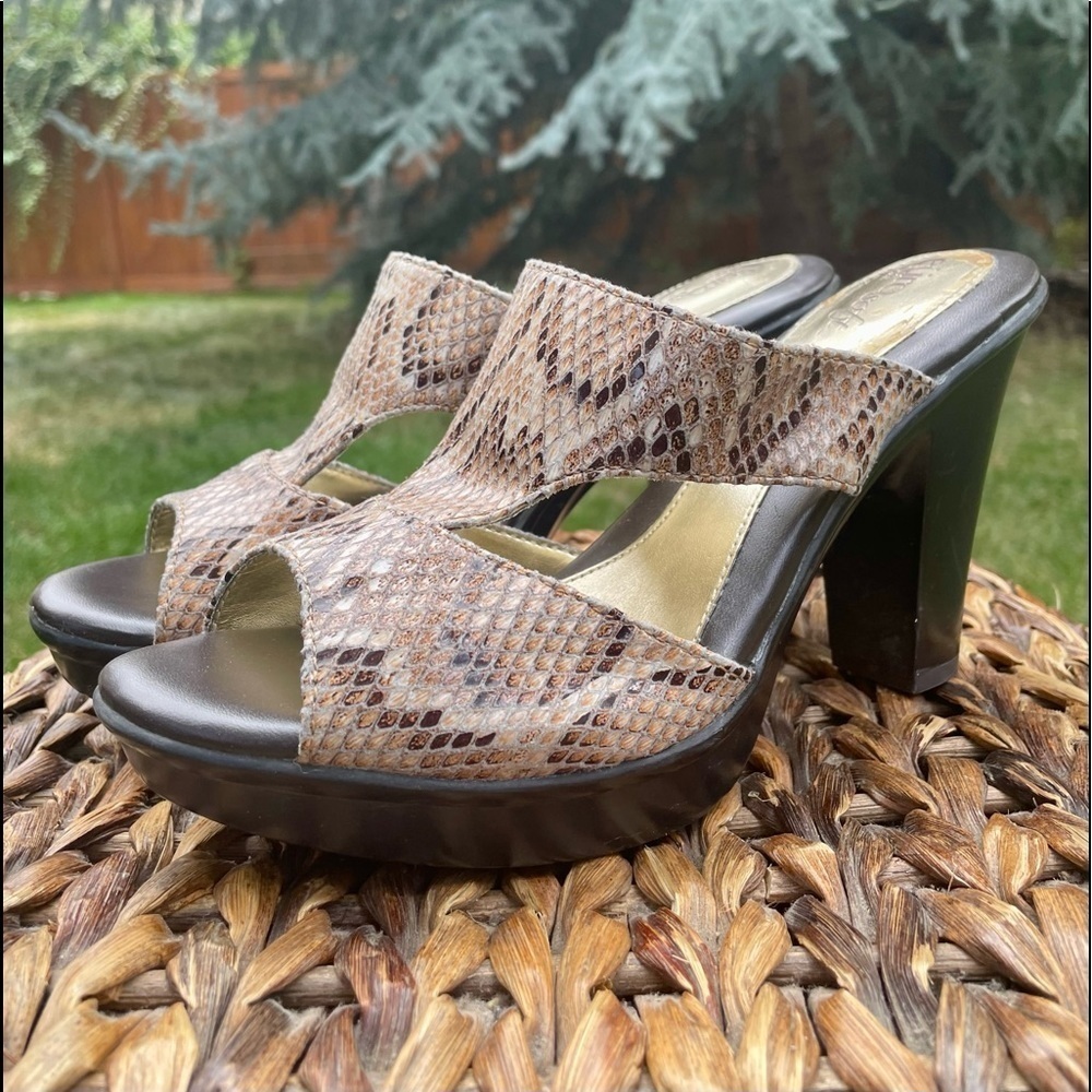 New Eurosoft Valma Snake Print heeled sandal